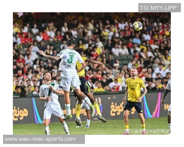 足球巨星激情亮相全程回顾 赛场瞬间尽收眼底 足球巨星激情亮相全程回顾 赛场瞬间尽收眼底